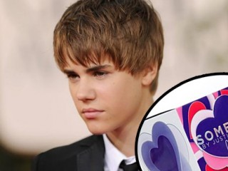 Джастин Бибер уже в третий раз пытается угадать, как пахнет девушка