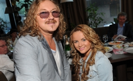 Жена Игоря Николаева уже «родила»