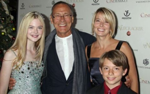 Врачи начали выводить Марию Кончаловскую из комы