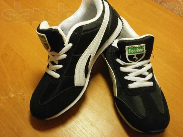 Продам кроссовки детские для подростка