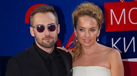 Жанна Фриске появилась на публике с мужем и сыном