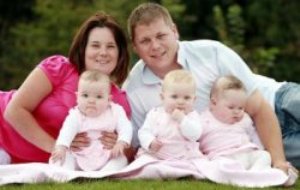 Жительница Британии выносила тройню в двух матках