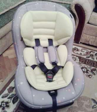 Продаю дитяче автокрісло недорого б/у