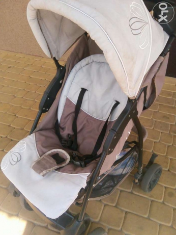 Продам детскую коляску б/у (в хорошем состоянии)